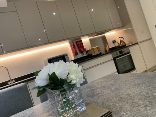 Roomotel - Streetsbrook Apartments