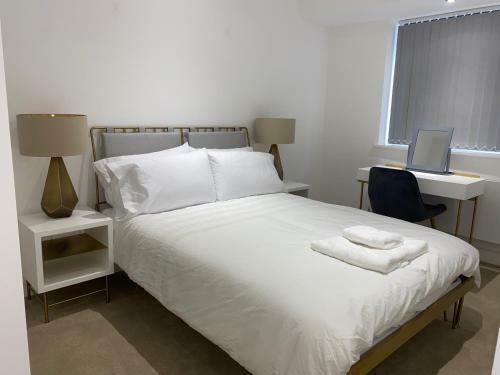 Roomotel - Streetsbrook Apartments