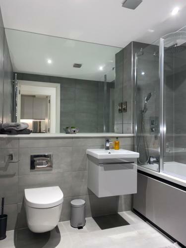 Roomotel - Streetsbrook Apartments