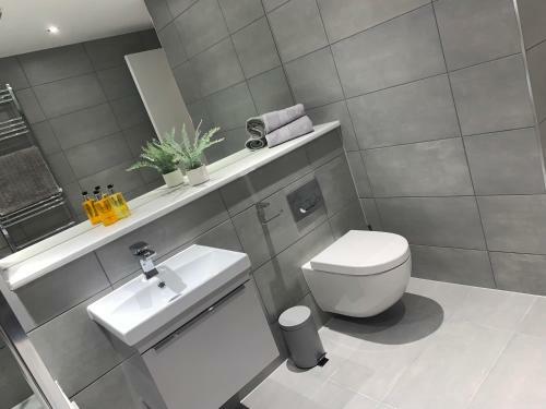 Roomotel - Streetsbrook Apartments