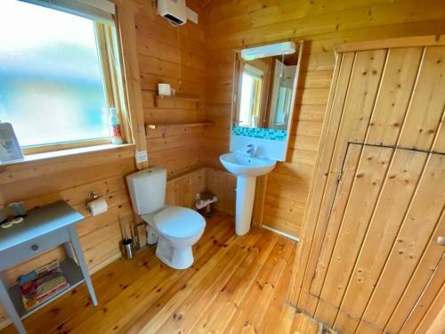 Lilly Lodge, Lake Pochard