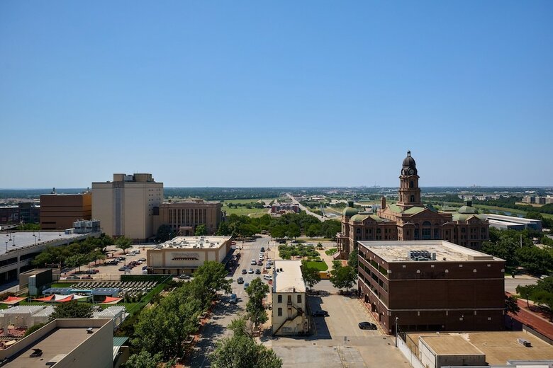 The Worthington Renaissance Fort Worth Hotel