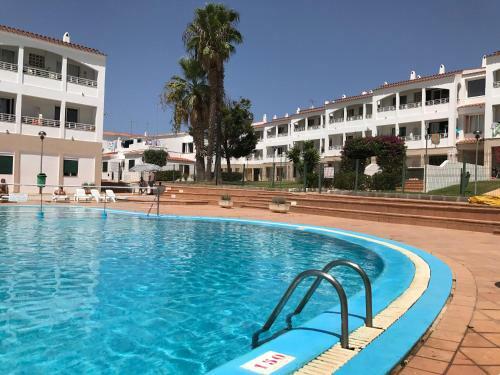 Apartamento Con Piscina Y Junto A La Playa - Macarella.