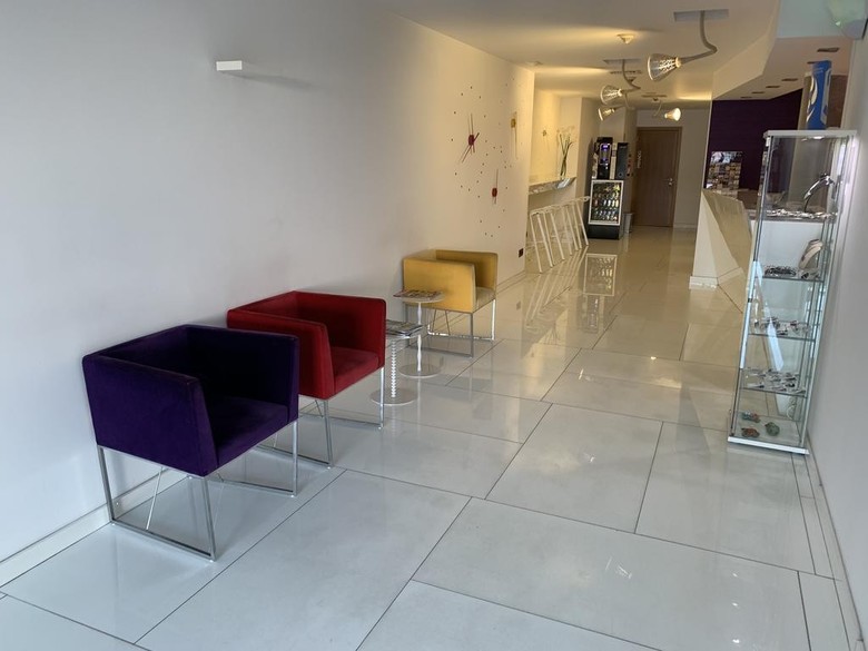 La Suite Hotel
