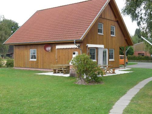 Gro�es G�stehaus