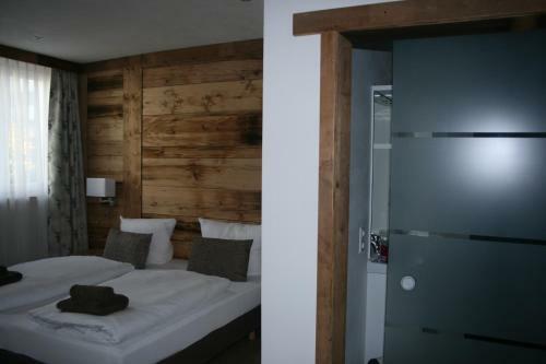 Hostal G�stehaus Zur Lilie
