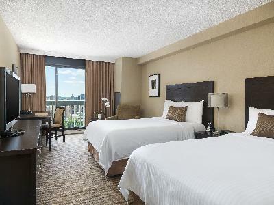 Delta Chelsea Hotel - Signature Club