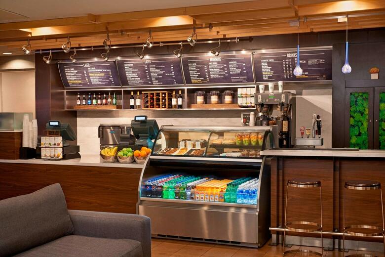 Hotel Courtyard By Marriott Downtown Toronto