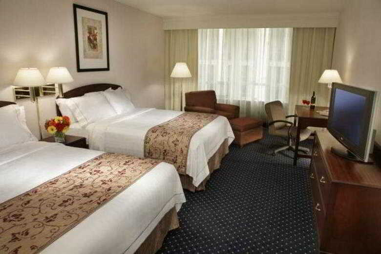 Hotel Courtyard By Marriott Downtown Toronto