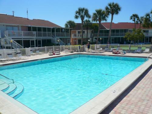 Bermuda Bay Beach Club