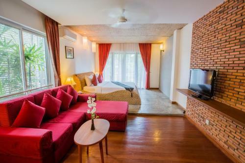 Hotel Away Villa Salt Phnom Penh