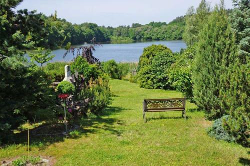Ferienhaus Am See Wokuhl See 6413