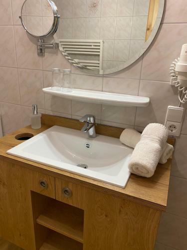 Bed & Breakfast Gasthof - Pension - Adler