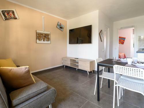 203 Modern 1 Bedroom Apartment, Pool, Terrace, Wifi