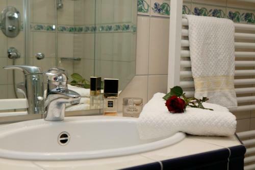Hostal Berggasthof Zur Glocke