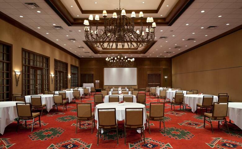 Sheraton Red Deer Hotel