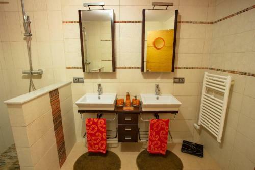 Villa de Lujo Con Piscina Privada Cerca Del Mar