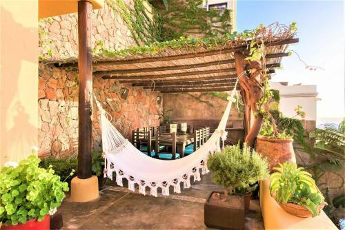 Villa New Luxury Getaway - Pool, Spa, Sunset, Views @ Casa Bella