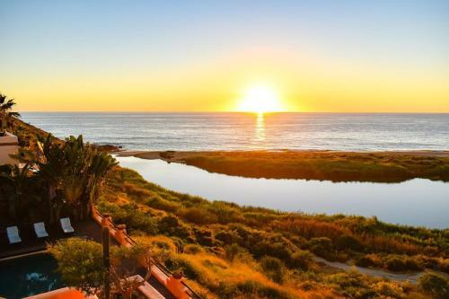 Villa New Luxury Getaway - Pool, Spa, Sunset, Views @ Casa Bella