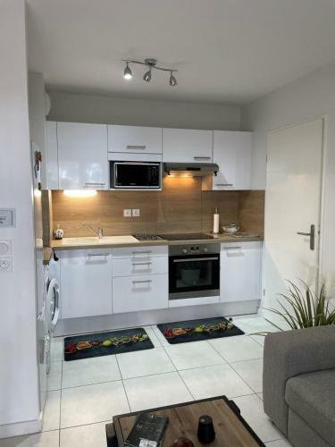 Apartamento Bright 42 M Comfortable And Equipped With Balcony
