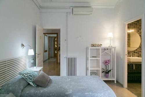 Hostal Blanc Guest House