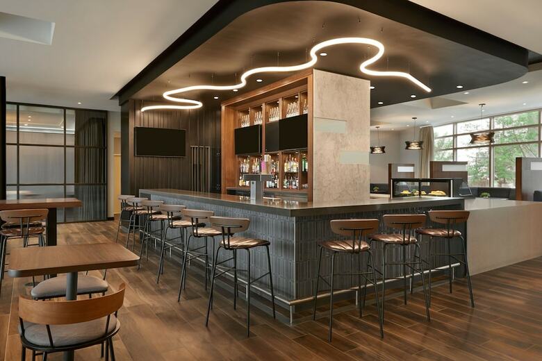 Hotel Residence Inn By Marriott Calgary Airport