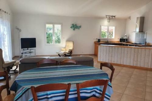 Magnifique Villa Avec Jardin Proche de La Plage