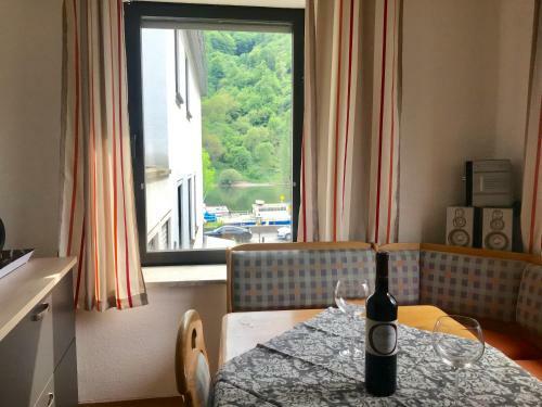 Apartamento Ferienwohnung In Ediger Eller