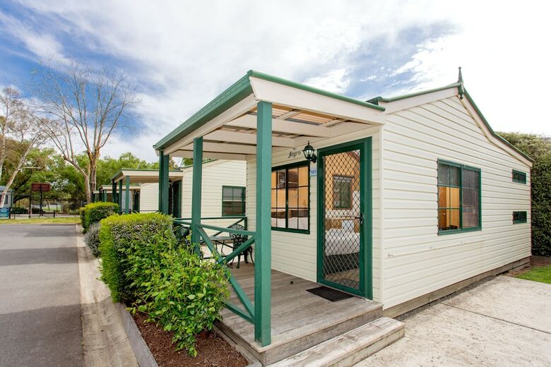 Big4 Nrma Ballarat Holiday Park