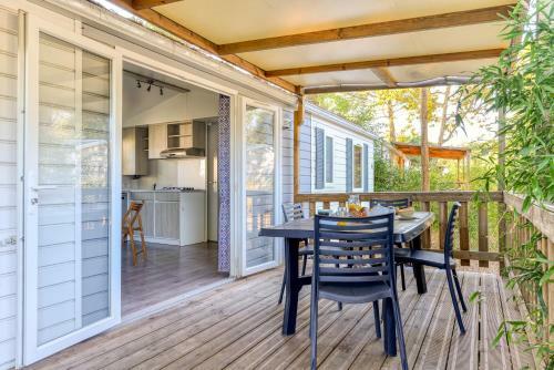 Camping Maeva Club Le Lagon D'argel�s ****