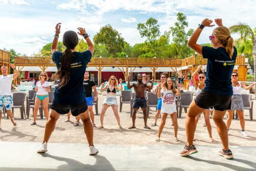 Camping Maeva Club Le Lagon D'argel�s ****