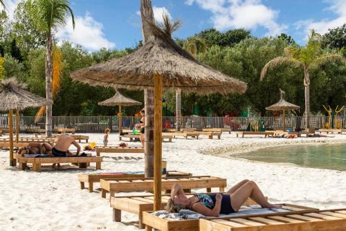 Camping Maeva Club Le Lagon D'argel�s ****