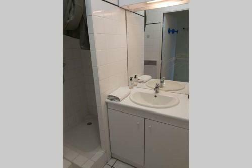 Apartamento T2/terrasse/parking/a 5min de La Plage
