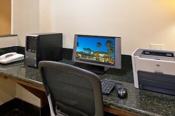 Hotel Holiday Inn Express & Suites Rancho Mirage
