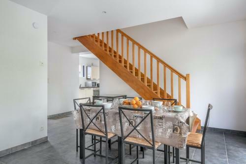 Belle Maison Pour Six Personnes A Arzon