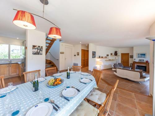 Holiday Home Villa de La Butte
