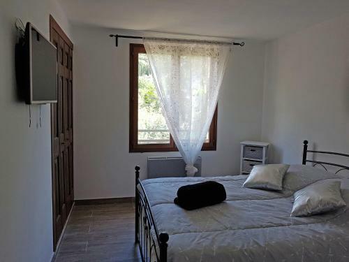 Modern Villa With Swimming Pool In Aups