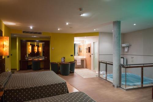 Hotel Motel Emporio