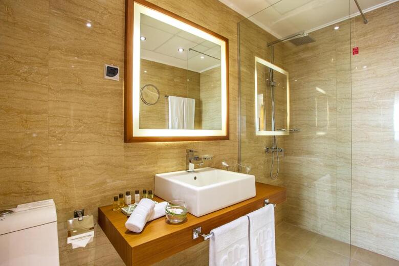Landmark Creek Hotel & Spa