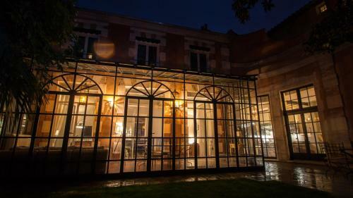 Hostal Maison D'h�tes "au Coeur D'avignon"