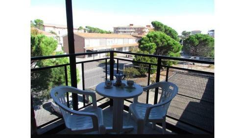 Cozy Apartment With Terrace In Excellent Location