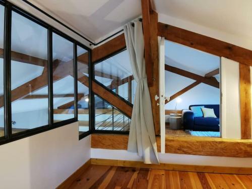 Cottage Les Pyr�n�es Au Bord de L'eau
