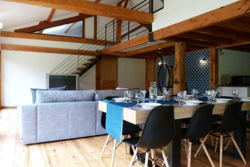 Cottage Les Pyr�n�es Au Bord de L'eau