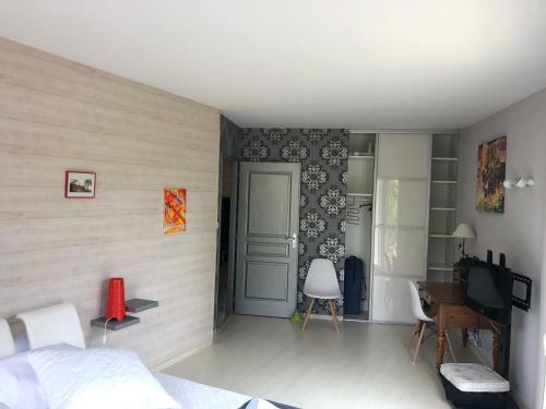 Villa Anani 9/p+1bb Piscine Chauff�e