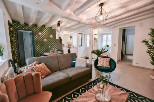 Instant Fleury: Maison de Caract�re, Jardin Secret