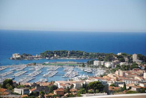 Apartamentos Hameau de Ren�cros