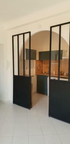 Apartamento Studio Hypercenter Bandol Feet In The Water