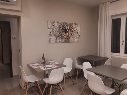 Hostal Smart Apartment Sei Chiese - Solo Affitti Brevi
