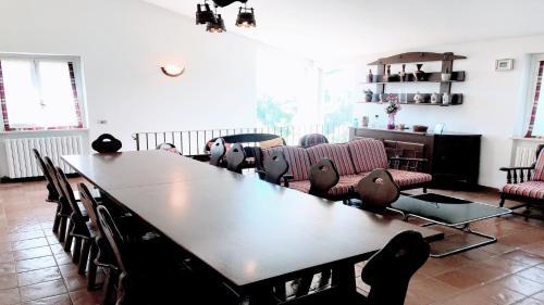 Villa Vallocchia - Sleeps 18 Exclusive Poolgrounds 2