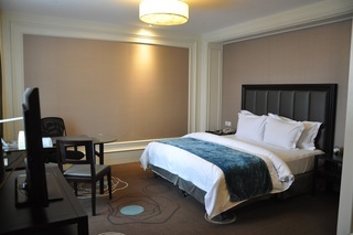 Jinjiang Metropolo Hotel Classiq Ymca (Formerly Marvel Hotel Shanghai)